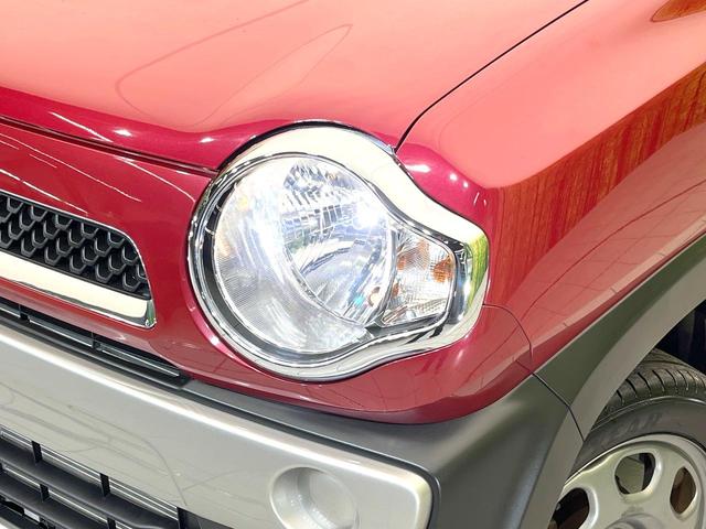 【ＬＥＤヘッドライト】悪天候や夜間走行時も良好な視界を確保し安心して運転できる高輝度ＬＥＤヘッドライトを装備！点灯速度が早く、消費電力も抑えられています。