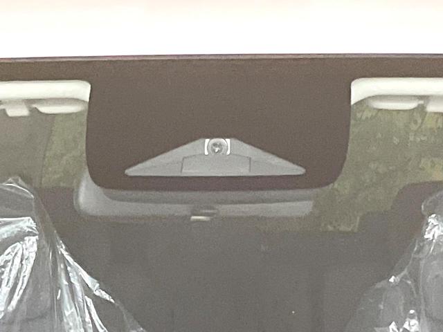 フリード エアー　ＥＸ　登録済未使用車　純正９インチコネクトナビ　バックモニター　ホンダセンシング　レーダークルーズ　両側パワスラ　ＢＳＭ　シートヒーター　オートエアコン　リアクーラー　ＬＥＤヘッド　オートライト（5枚目）