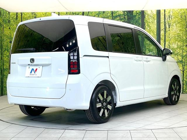 フリード エアー　ＥＸ　登録済未使用車　純正９インチコネクトナビ　バックモニター　ホンダセンシング　レーダークルーズ　両側パワスラ　ＢＳＭ　シートヒーター　オートエアコン　リアクーラー　ＬＥＤヘッド　オートライト（18枚目）