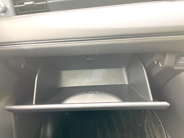 ヴェゼル e:HEV Z 禁煙車 純正9型ナビ バックモニター ホンダセンシング レーダークルーズ BSM ステアリングヒーター パワーバックドア ワイヤレス充電 LEDヘッド ETC ドラレコ シートヒーター スマートキー(41枚目)