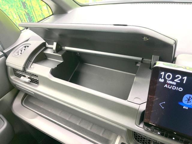 ステップワゴン ｅ：ＨＥＶスパーダ　登録済未使用車　純正１１．４型ナビ　バックモニター　ホンダセンシング　両側パワスラ　ＢＳＭ　レーダークルーズ　オットマンシート　リアオートエアコン　オートエアコン　シートヒーター　パワーバックドア（40枚目）