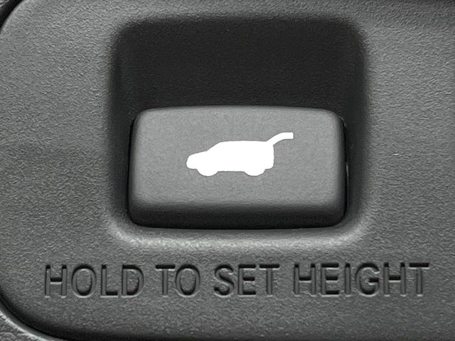 ステップワゴン ｅ：ＨＥＶスパーダ　登録済未使用車　純正１１．４型ナビ　バックモニター　ホンダセンシング　両側パワスラ　ＢＳＭ　レーダークルーズ　オットマンシート　リアオートエアコン　オートエアコン　シートヒーター　パワーバックドア（49枚目）