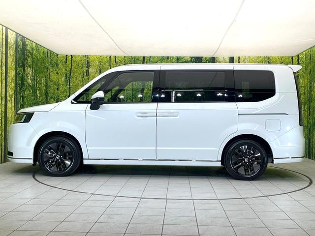 ステップワゴン ｅ：ＨＥＶスパーダ　登録済未使用車　純正１１．４型ナビ　バックモニター　ホンダセンシング　両側パワスラ　ＢＳＭ　レーダークルーズ　オットマンシート　リアオートエアコン　オートエアコン　シートヒーター　パワーバックドア（67枚目）