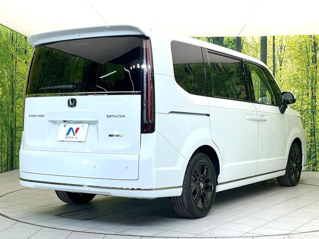 ステップワゴン ｅ：ＨＥＶスパーダ　登録済未使用車　純正１１．４型ナビ　バックモニター　ホンダセンシング　両側パワスラ　ＢＳＭ　レーダークルーズ　オットマンシート　リアオートエアコン　オートエアコン　シートヒーター　パワーバックドア（68枚目）