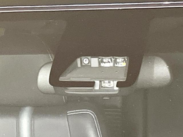 カローラフィールダー ハイブリッドG ダブルバイビー 禁煙車 純正ナビ バックモニター セーフティセンス クルコン スマートキー ETC LEDヘッド フォグライト オートライト ハーフレザーシート オートエアコン シートリフター 電動格納ミラー(5枚目)