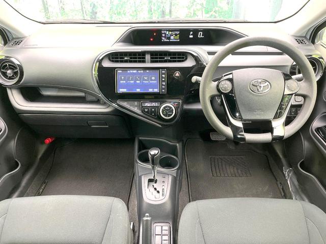 アクア Sスタイルブラック 禁煙車 純正ナビ バックモニター セーフティセンス Bluetooth スマートキー オートエアコン ETC オートライト ステアリングスイッチ 電動格納ミラー シートリフター バニティミラー(2枚目)