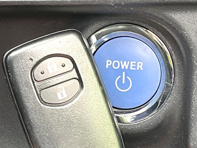 アクア Sスタイルブラック 禁煙車 純正ナビ バックモニター セーフティセンス Bluetooth スマートキー オートエアコン ETC オートライト ステアリングスイッチ 電動格納ミラー シートリフター バニティミラー(7枚目)