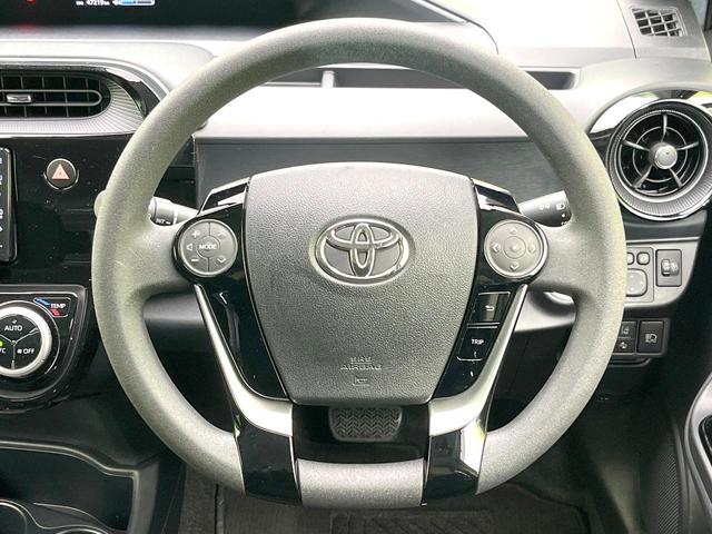 アクア Sスタイルブラック 禁煙車 純正ナビ バックモニター セーフティセンス Bluetooth スマートキー オートエアコン ETC オートライト ステアリングスイッチ 電動格納ミラー シートリフター バニティミラー(11枚目)