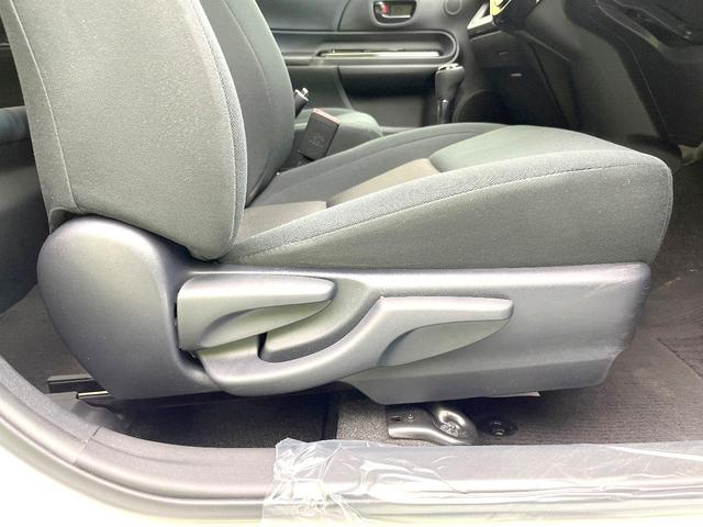 アクア Sスタイルブラック 禁煙車 純正ナビ バックモニター セーフティセンス Bluetooth スマートキー オートエアコン ETC オートライト ステアリングスイッチ 電動格納ミラー シートリフター バニティミラー(48枚目)