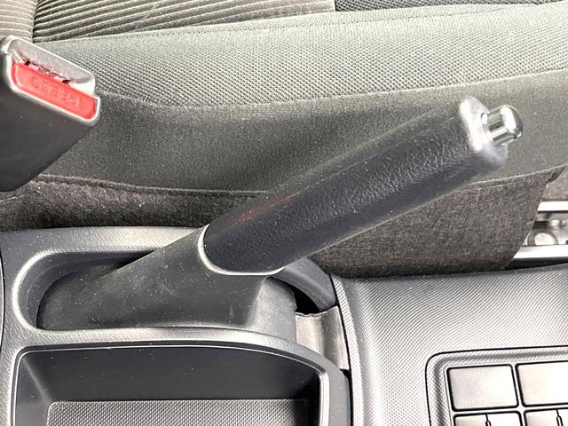 アクア Sスタイルブラック 禁煙車 純正ナビ バックモニター セーフティセンス Bluetooth スマートキー オートエアコン ETC オートライト ステアリングスイッチ 電動格納ミラー シートリフター バニティミラー(49枚目)