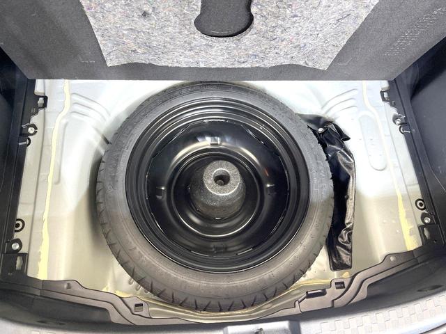 アクア Sスタイルブラック 禁煙車 純正ナビ バックモニター セーフティセンス Bluetooth スマートキー オートエアコン ETC オートライト ステアリングスイッチ 電動格納ミラー シートリフター バニティミラー(61枚目)