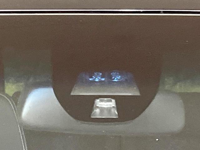 N-WGNカスタム G・Lパッケージ 禁煙車 純正ナビ バックモニター シティブレーキ クルコン ETC HIDヘッド オートライト オートエアコン スマートキー フォグライト 電動格納ミラー シートリフター ハーフレザーシート(5枚目)