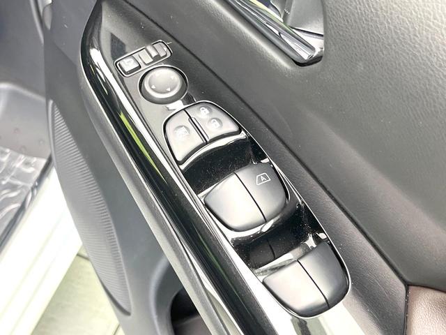 セレナ e-パワー ハイウェイスターG 禁煙車 純正10型ナビ 全方位モニター エマブレ BSM 両側パワスラ デジタルミラー クルコン オートエアコン リアオートエアコン ETC ドラレコ スマートキー LEDヘッド オートライト フォグ(40枚目)