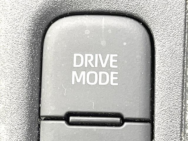 ヤリス ハイブリッドZ 禁煙車 純正8型ディスプレイ ナビキット 全方位モニター セーフティセンス レーダークルーズ BSM ブラックルーフ ドラレコ ETC ヘッドアップディスプレイ シートヒーター LEDヘッド(43枚目)