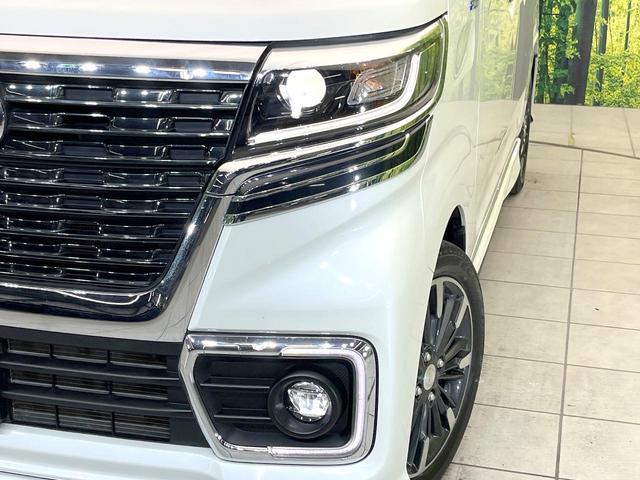 【ＬＥＤヘッドライト】悪天候や夜間走行時も良好な視界を確保し安心して運転できる高輝度ＬＥＤヘッドライトを装備！点灯速度が早く、消費電力も抑えられています。