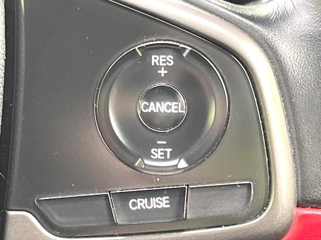 �y�N���[�Y�R���g���[���z�������H�����N���N���s�B�A�N�Z���𗣂��Ă���葬�x�ő��s���ł��A�������^�]���̕��S���y���I�����E�������ȒP�ȃX�C�b�`����Œ����ł��܂��B