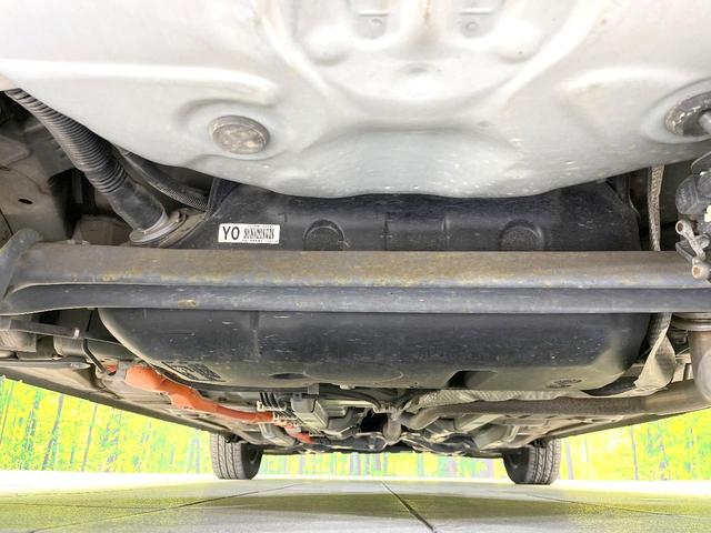 アクア Ｇブラックソフトレザーセレクション　禁煙車　純正ナビ　バックモニター　クルーズコントロール　スマートキー　ＥＴＣ　オートエアコン　合皮ーシート　ＬＥＤヘッド　オートライト　フォグ　シートヒーター　シートリフター　電動格納ミラー（19枚目）