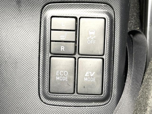 アクア Ｇブラックソフトレザーセレクション　禁煙車　純正ナビ　バックモニター　クルーズコントロール　スマートキー　ＥＴＣ　オートエアコン　合皮ーシート　ＬＥＤヘッド　オートライト　フォグ　シートヒーター　シートリフター　電動格納ミラー（49枚目）