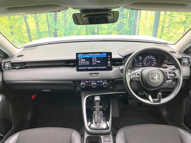 ヴェゼル ｅ：ＨＥＶ　Ｚ　禁煙車　純正９型ナビ　バックモニター　ホンダセンシング　レーダークルーズ　ＢＳＭ　パワーバックドア　ステアリングヒーター　シートヒーター　オートエアコン　置くだけ充電　ＥＴＣ　ＬＥＤヘッド（2枚目）