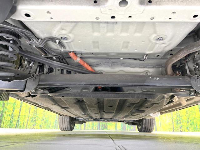 ヴェゼル ｅ：ＨＥＶ　Ｚ　禁煙車　純正９型ナビ　バックモニター　ホンダセンシング　レーダークルーズ　ＢＳＭ　パワーバックドア　ステアリングヒーター　シートヒーター　オートエアコン　置くだけ充電　ＥＴＣ　ＬＥＤヘッド（19枚目）