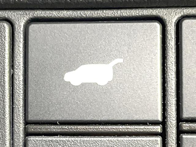 ヴェゼル ｅ：ＨＥＶ　Ｚ　禁煙車　純正９型ナビ　バックモニター　ホンダセンシング　レーダークルーズ　ＢＳＭ　パワーバックドア　ステアリングヒーター　シートヒーター　オートエアコン　置くだけ充電　ＥＴＣ　ＬＥＤヘッド（28枚目）