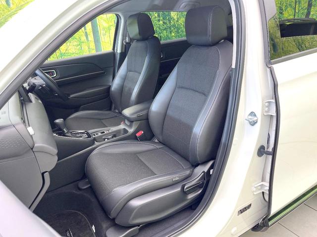 ヴェゼル ｅ：ＨＥＶ　Ｚ　禁煙車　純正９型ナビ　バックモニター　ホンダセンシング　レーダークルーズ　ＢＳＭ　パワーバックドア　ステアリングヒーター　シートヒーター　オートエアコン　置くだけ充電　ＥＴＣ　ＬＥＤヘッド（31枚目）