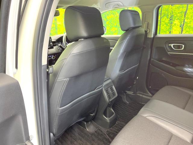 ヴェゼル ｅ：ＨＥＶ　Ｚ　禁煙車　純正９型ナビ　バックモニター　ホンダセンシング　レーダークルーズ　ＢＳＭ　パワーバックドア　ステアリングヒーター　シートヒーター　オートエアコン　置くだけ充電　ＥＴＣ　ＬＥＤヘッド（33枚目）