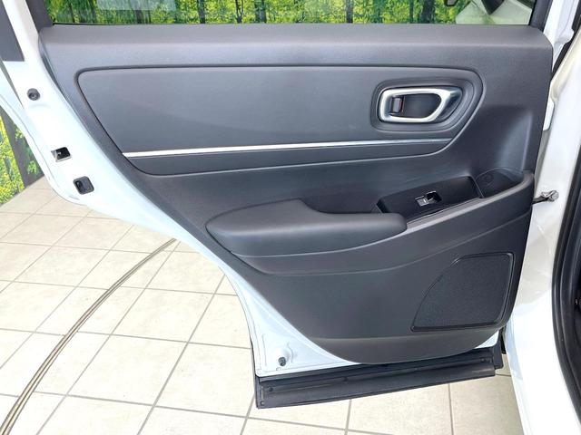 ヴェゼル ｅ：ＨＥＶ　Ｚ　禁煙車　純正９型ナビ　バックモニター　ホンダセンシング　レーダークルーズ　ＢＳＭ　パワーバックドア　ステアリングヒーター　シートヒーター　オートエアコン　置くだけ充電　ＥＴＣ　ＬＥＤヘッド（38枚目）