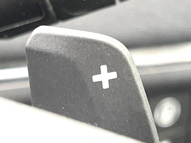 ヴェゼル ｅ：ＨＥＶ　Ｚ　禁煙車　純正９型ナビ　バックモニター　ホンダセンシング　レーダークルーズ　ＢＳＭ　パワーバックドア　ステアリングヒーター　シートヒーター　オートエアコン　置くだけ充電　ＥＴＣ　ＬＥＤヘッド（45枚目）