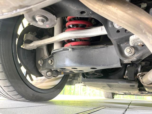 お車を安心してお乗りいただく為には、足回りの定期点検が欠かせません。サービスサポート（有償保証）では無料点検もご提供しており、安心のカーライフをお過ごしいただけるサポート体制が整っています。