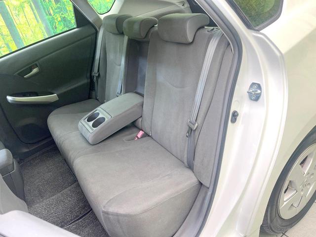 プリウス Ｓ　禁煙車　純正ナビ　バックモニター　オートエアコン　スマートキー　ＥＴＣ　オートライト　シートリフター　ステアリングスイッチ　ヘッドライトレベライザー　フォグ　電動格納ミラー（26枚目）