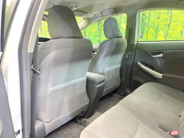 プリウス Ｓ　禁煙車　純正ナビ　バックモニター　オートエアコン　スマートキー　ＥＴＣ　オートライト　シートリフター　ステアリングスイッチ　ヘッドライトレベライザー　フォグ　電動格納ミラー（27枚目）