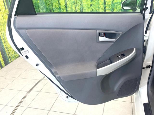 プリウス Ｓ　禁煙車　純正ナビ　バックモニター　オートエアコン　スマートキー　ＥＴＣ　オートライト　シートリフター　ステアリングスイッチ　ヘッドライトレベライザー　フォグ　電動格納ミラー（33枚目）