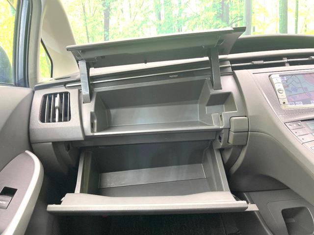 プリウス Ｓ　禁煙車　純正ナビ　バックモニター　オートエアコン　スマートキー　ＥＴＣ　オートライト　シートリフター　ステアリングスイッチ　ヘッドライトレベライザー　フォグ　電動格納ミラー（35枚目）