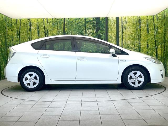 プリウス Ｓ　禁煙車　純正ナビ　バックモニター　オートエアコン　スマートキー　ＥＴＣ　オートライト　シートリフター　ステアリングスイッチ　ヘッドライトレベライザー　フォグ　電動格納ミラー（53枚目）