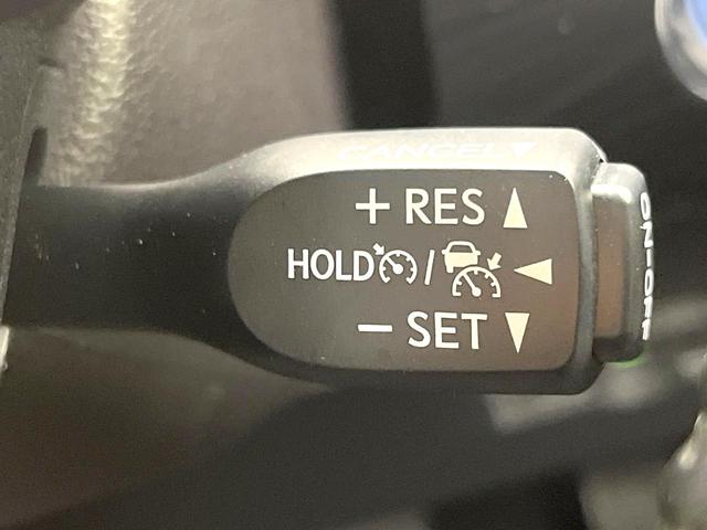 プリウス Ａツーリングセレクション　禁煙車　純正９型ナビ　バックモニター　セーフティセンス　レーダークルーズ　ＢＳＭ　シートヒーター　ヘッドアップディスプレイ　ＥＴＣ　ドラレコ　オートエアコン　ＬＥＤヘッド　オートライト　スマートキー（6枚目）