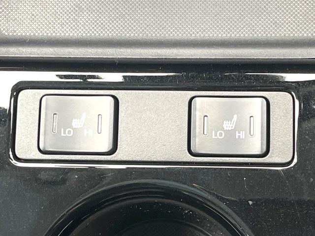 プリウス Ａツーリングセレクション　禁煙車　純正９型ナビ　バックモニター　セーフティセンス　レーダークルーズ　ＢＳＭ　シートヒーター　ヘッドアップディスプレイ　ＥＴＣ　ドラレコ　オートエアコン　ＬＥＤヘッド　オートライト　スマートキー（24枚目）