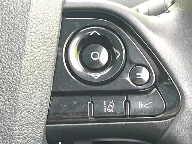 プリウス Ａツーリングセレクション　禁煙車　純正９型ナビ　バックモニター　セーフティセンス　レーダークルーズ　ＢＳＭ　シートヒーター　ヘッドアップディスプレイ　ＥＴＣ　ドラレコ　オートエアコン　ＬＥＤヘッド　オートライト　スマートキー（25枚目）