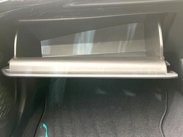 プリウス Ａツーリングセレクション　禁煙車　純正９型ナビ　バックモニター　セーフティセンス　レーダークルーズ　ＢＳＭ　シートヒーター　ヘッドアップディスプレイ　ＥＴＣ　ドラレコ　オートエアコン　ＬＥＤヘッド　オートライト　スマートキー（40枚目）