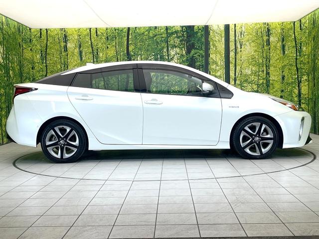 プリウス Ａツーリングセレクション　禁煙車　純正９型ナビ　バックモニター　セーフティセンス　レーダークルーズ　ＢＳＭ　シートヒーター　ヘッドアップディスプレイ　ＥＴＣ　ドラレコ　オートエアコン　ＬＥＤヘッド　オートライト　スマートキー（65枚目）