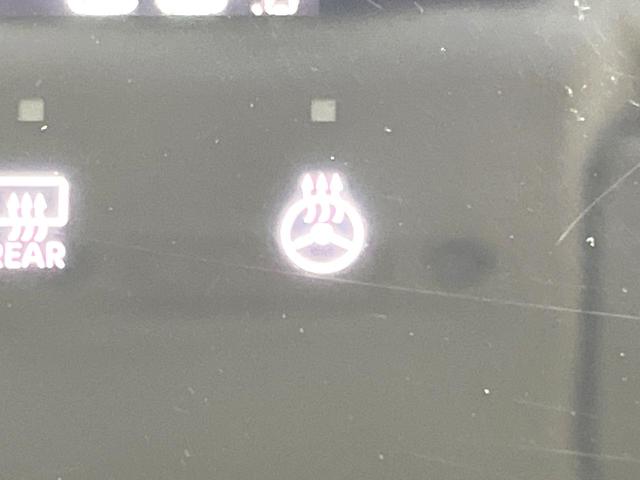 セレナ ハイウェイスターＶ　禁煙車　純正１２．３型ナビ　全方位モニター　プロパイロット　エマージェンシーブレーキ　後席モニター　ＢＳＭ　デジタルミラー　ＥＴＣ　ドラレコ　シートヒーター　ステアリングヒーター　リアオートエアコン（30枚目）