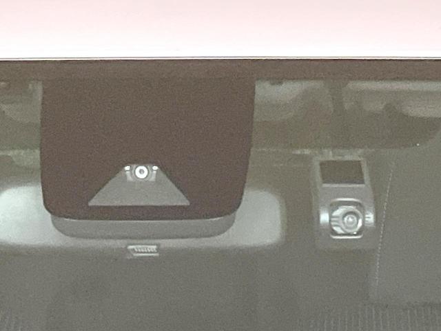 �y�g���^�Z�[�t�e�B�Z���X�z���s���ɑO���̎ԗ�����F�����A�Փ˂������Ȏ��͌x��ƃu���[�L�ŏՓˉ���Ɣ�Q�y�����A�V�X�g�B�����S�Ƀh���C�u�����y���݂��������܂��B