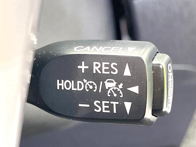 �y���[�_�[�N���[�Y�R���g���[���z�������H�ł̒��������s���y�ɁI�I�����ő��x��ۂN���[�Y�R���g���[�����A�Փˌy���V�X�e���ƘA�g���A�O���̎ԗ������m���ĎԊԂ�ۂ悤�ɑ��x���߂��Ă���܂��I�I