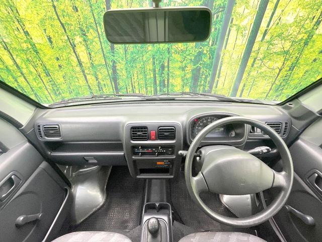 キャリイトラック ＫＣ　禁煙車　ＭＴ車　ＡＭ／ＦＭ　シガーライター　ヘッドライトレベライザー　サンバイザー　マッドガード　アシストグリップ（2枚目）