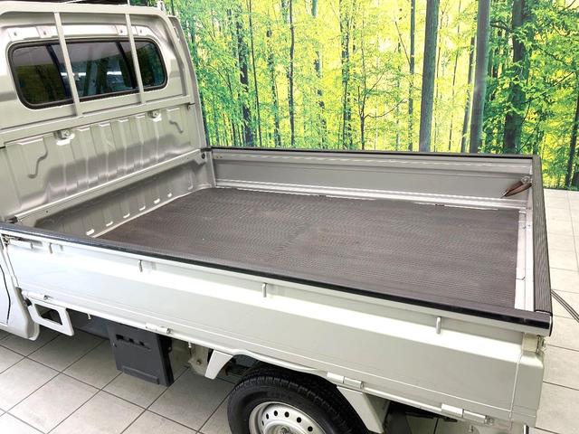 キャリイトラック ＫＣ　禁煙車　ＭＴ車　ＡＭ／ＦＭ　シガーライター　ヘッドライトレベライザー　サンバイザー　マッドガード　アシストグリップ（7枚目）