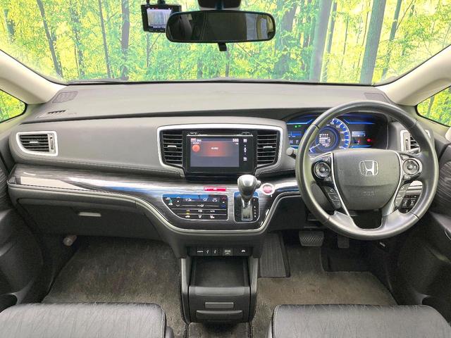 オデッセイハイブリッド ハイブリッドアブソルート・ホンダセンシンアドバンスＰ　禁煙車　インターナビ　バックモニター　ホンダセンシング　レーダークルーズ　両側パワスラ　ＬＥＤヘッド　オートライト　スマートキー　ＥＴＣ　ドラレコ　パワーシート　リアオートエアコン　オートエアコン（2枚目）