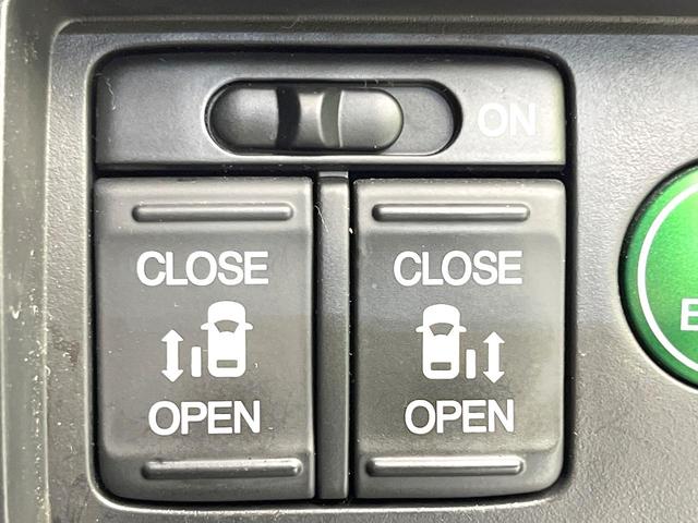 オデッセイハイブリッド ハイブリッドアブソルート・ホンダセンシンアドバンスＰ　禁煙車　インターナビ　バックモニター　ホンダセンシング　レーダークルーズ　両側パワスラ　ＬＥＤヘッド　オートライト　スマートキー　ＥＴＣ　ドラレコ　パワーシート　リアオートエアコン　オートエアコン（5枚目）