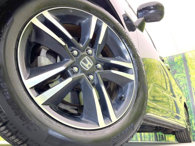 オデッセイハイブリッド ハイブリッドアブソルート・ホンダセンシンアドバンスＰ　禁煙車　インターナビ　バックモニター　ホンダセンシング　レーダークルーズ　両側パワスラ　ＬＥＤヘッド　オートライト　スマートキー　ＥＴＣ　ドラレコ　パワーシート　リアオートエアコン　オートエアコン（14枚目）