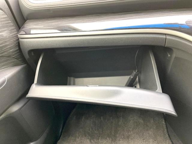 オデッセイハイブリッド ハイブリッドアブソルート・ホンダセンシンアドバンスＰ　禁煙車　インターナビ　バックモニター　ホンダセンシング　レーダークルーズ　両側パワスラ　ＬＥＤヘッド　オートライト　スマートキー　ＥＴＣ　ドラレコ　パワーシート　リアオートエアコン　オートエアコン（39枚目）