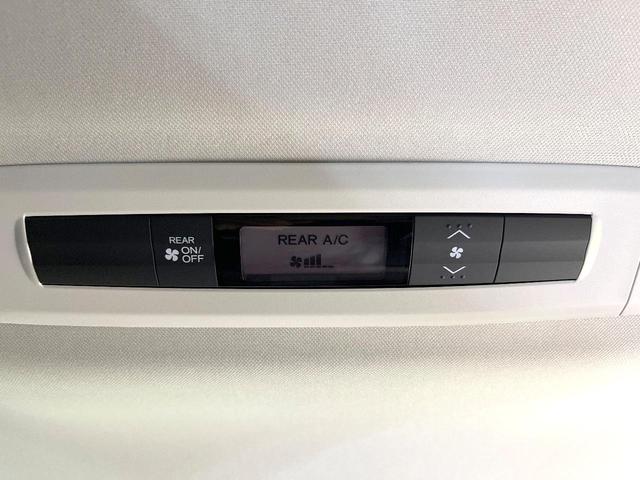 オデッセイハイブリッド ハイブリッドアブソルート・ホンダセンシンアドバンスＰ　禁煙車　インターナビ　バックモニター　ホンダセンシング　レーダークルーズ　両側パワスラ　ＬＥＤヘッド　オートライト　スマートキー　ＥＴＣ　ドラレコ　パワーシート　リアオートエアコン　オートエアコン（41枚目）